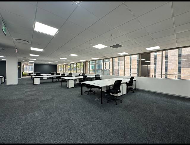 552M² OFFICE TO LET IN SANDTON CENTRAL